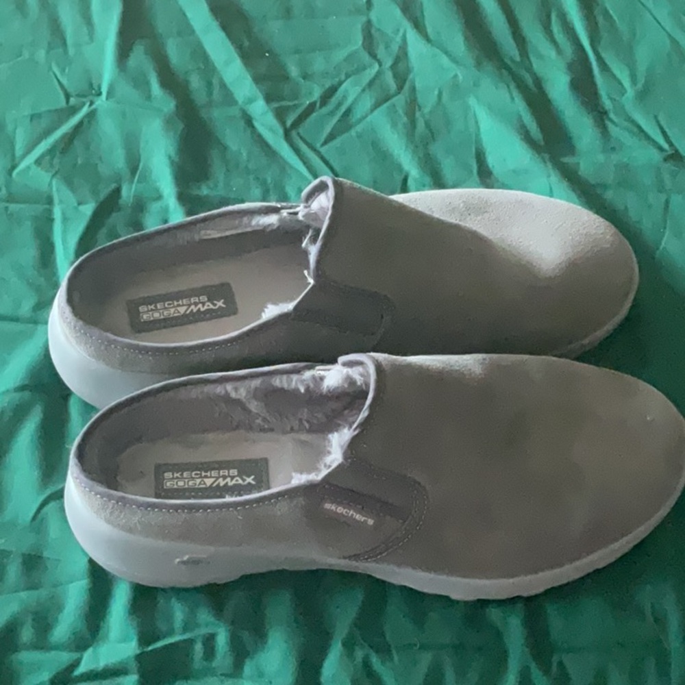 Skechers GOGA MAX Slip-on